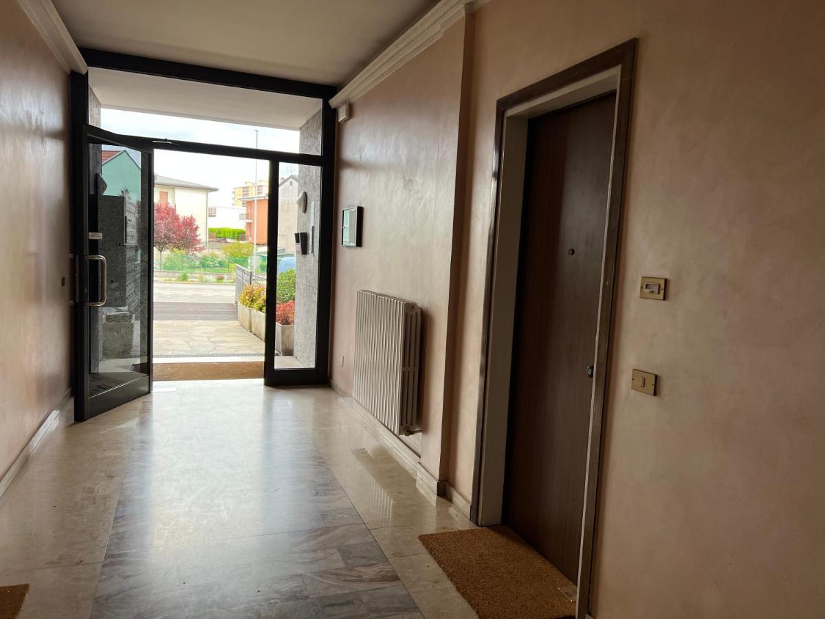 Rosanna House - Vedano Al Lambro Βίλα Μόνζα Εξωτερικό φωτογραφία